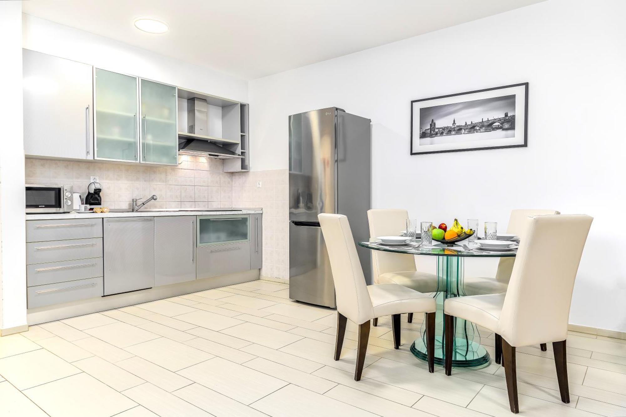 Apartmani Heta Alagic I Selce Esterno foto