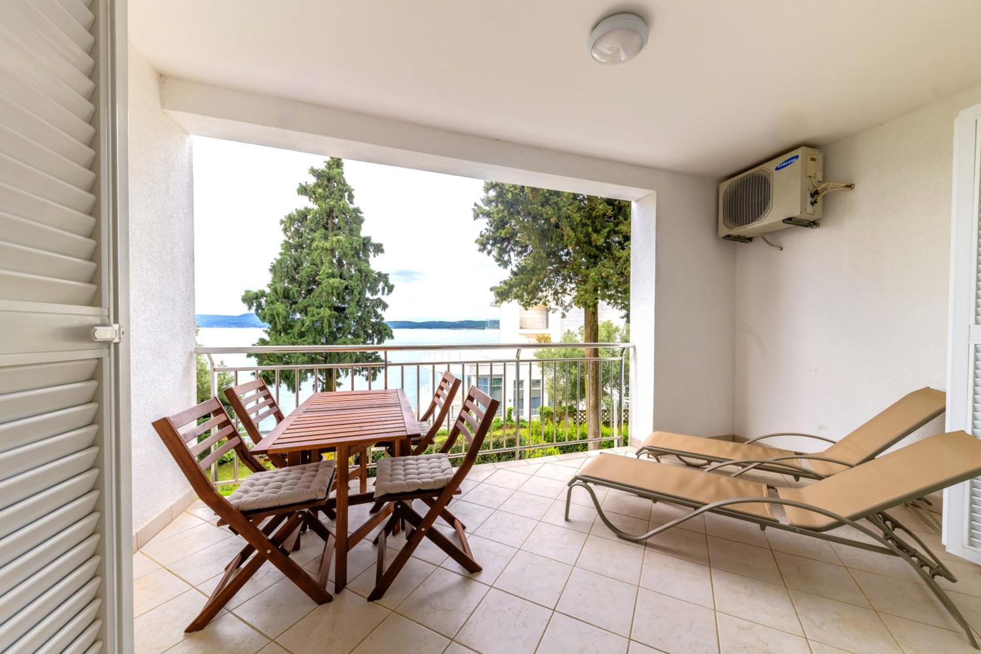 Apartmani Heta Alagic I Selce Esterno foto